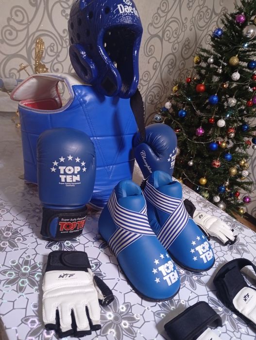 Продам аммуницию для Тхэквандо