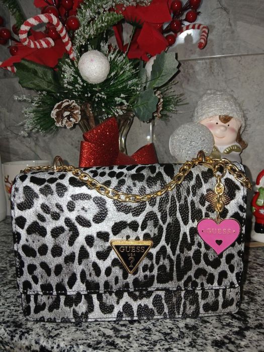 Gentuțe dama diferite modele