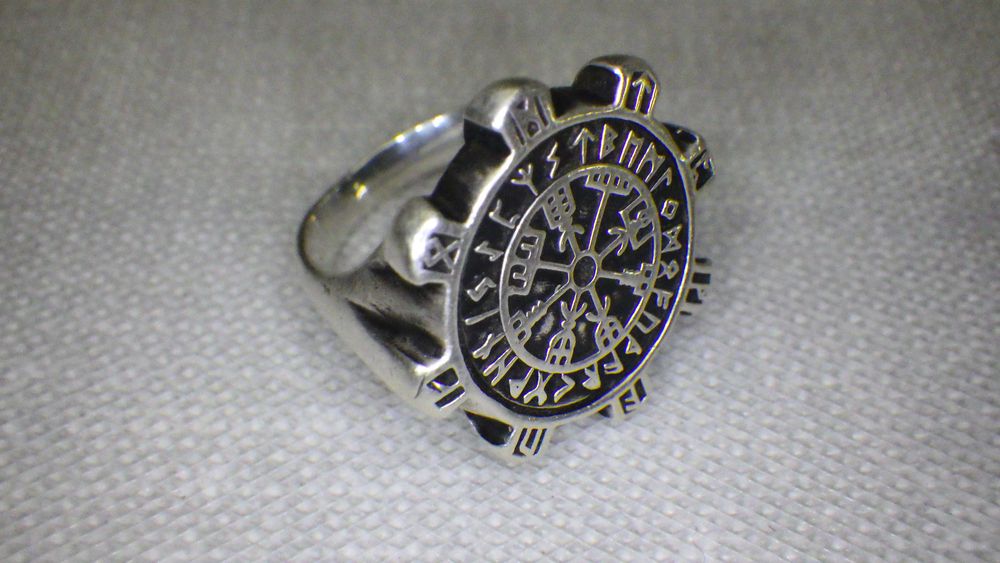 Викингски компас Vegvísir Сребърен пръстен S925