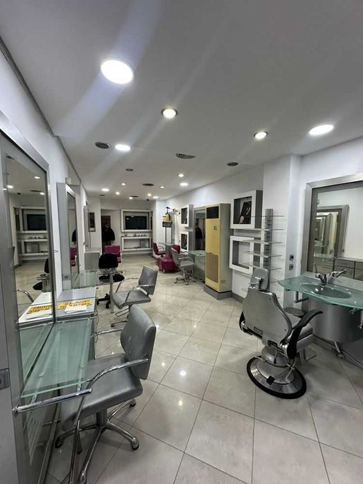 Дава се под наем Магазин в Пловдив, Тракия - 2000 кв.м за 1020 € - Снимка #1