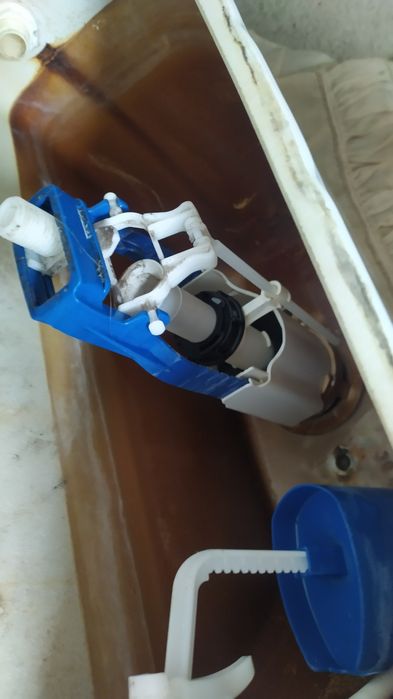Продаю бочек унитаза бу 13 см.