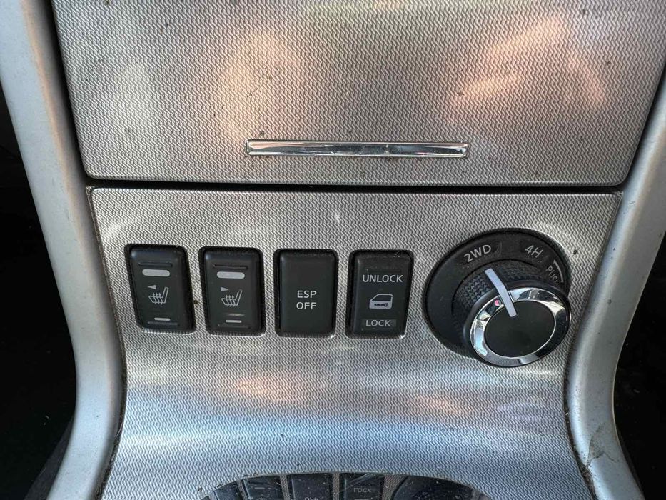 Nissan navara.За части Нисан навара 3.0 дизел 231кс.  АВТОМАТ