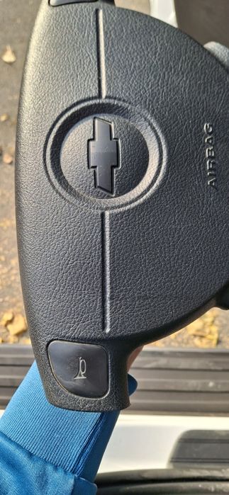 Продам аирбаг крышка от жентры 2024 состояние отличное.оригинал