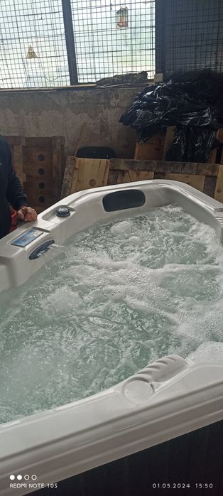 Градинско джакузи