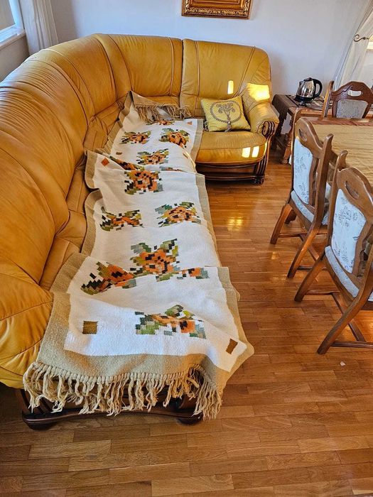 Vând covor din lână (import Anglia) și urzeală din bumbac