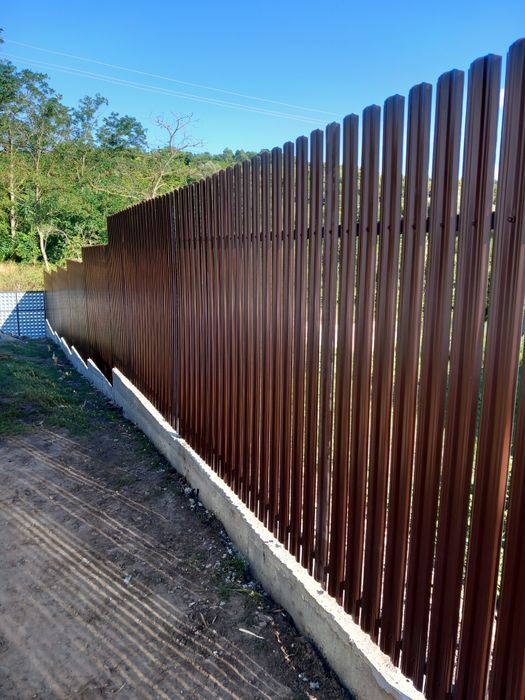 Porți și garduri la comanda clientului