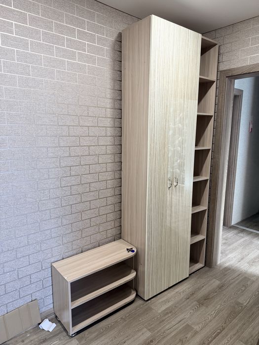 Прихожую продам недорого самовывоз