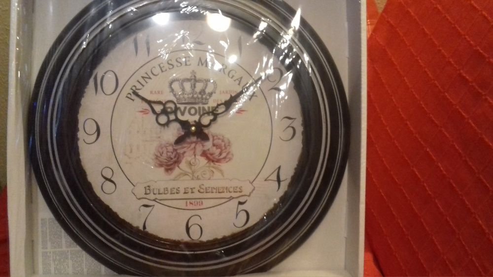 Ceas de perete, metalic, vintage, diametru 43 cm, in cutie, sigilat