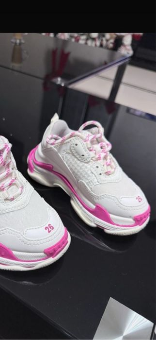 Balenciaga 26 pentru copii in stare buna.