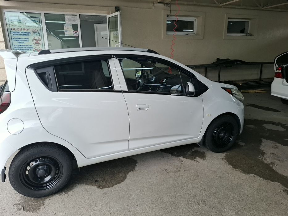 Chevrolet spark 2015