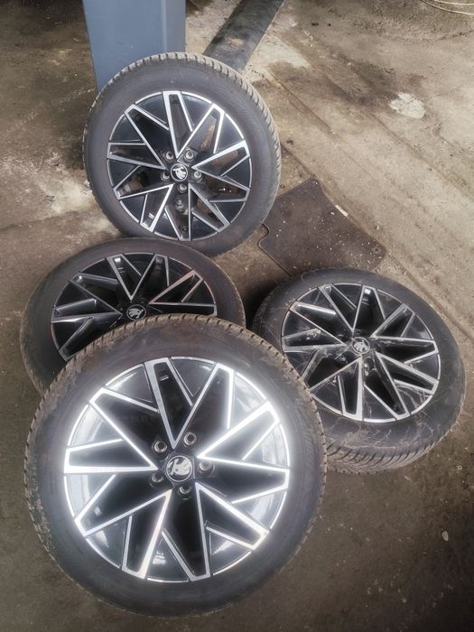 Гуми Goodyear 17 Ки с джанти Skoda dot 2025 Дот 2025