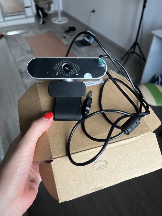Веб камера Logitech FULL HD