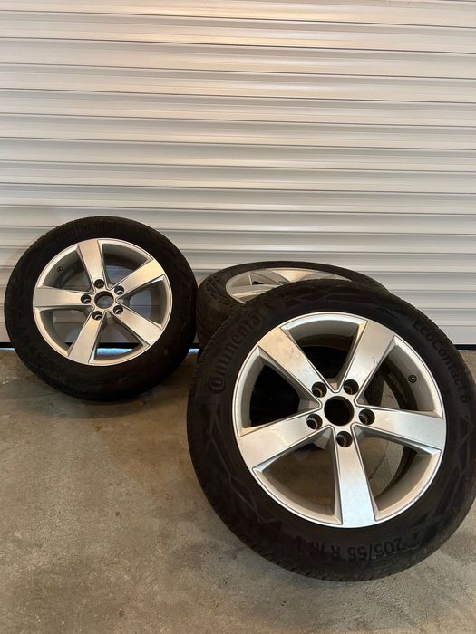 Джанти 16 5х114.3 с гуми 205/55/16