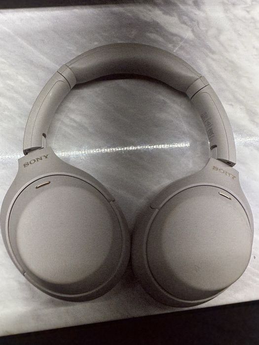 Sony WH-1000XM-4
