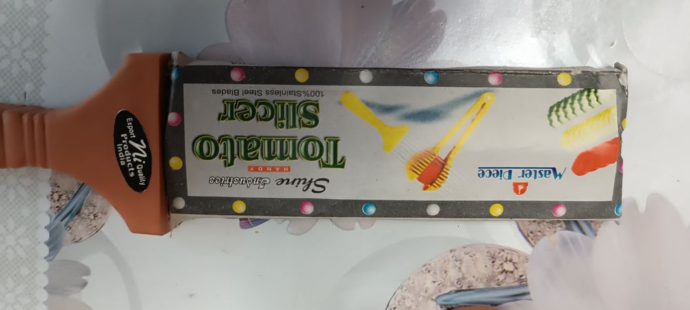 Инструмент для разрезания помидора слайсами