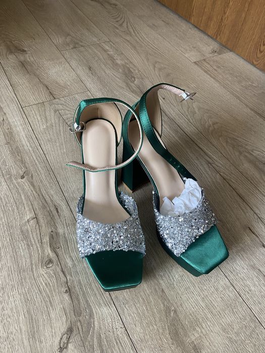 Sandale din saten verde elegante