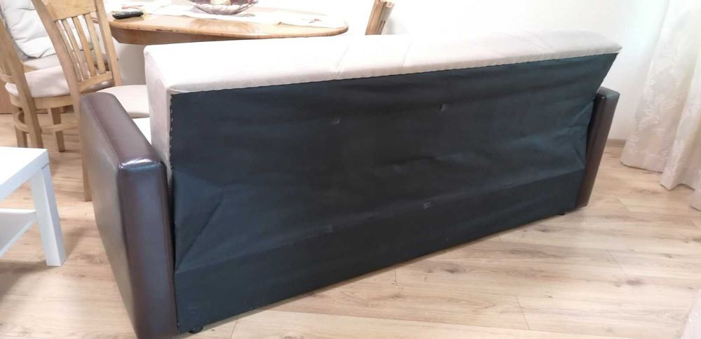 Разтегателен диван с клик клак механизъм