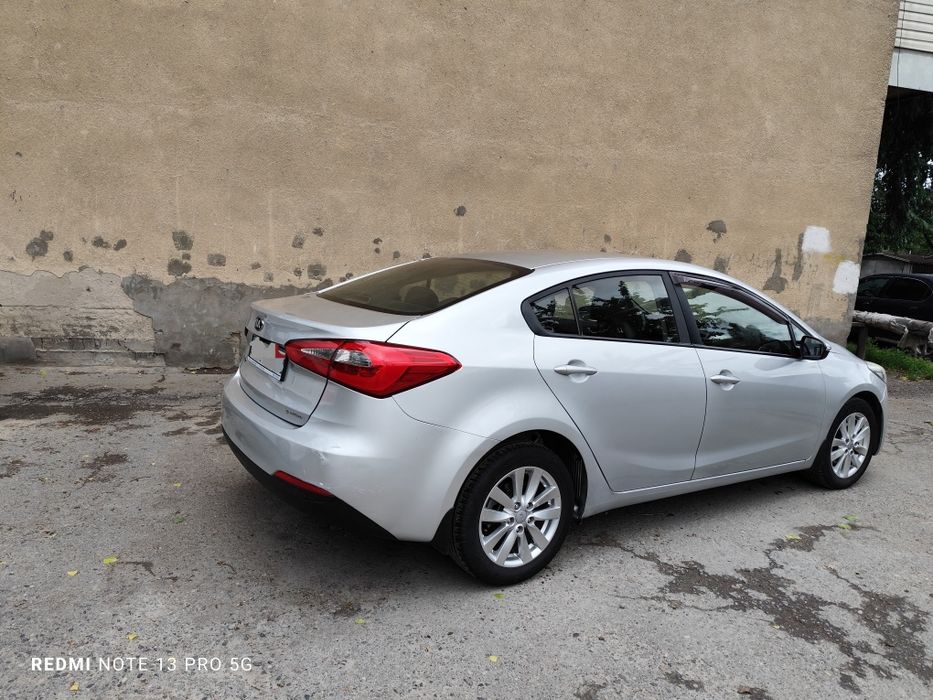 Продаю машину Kia Cerato