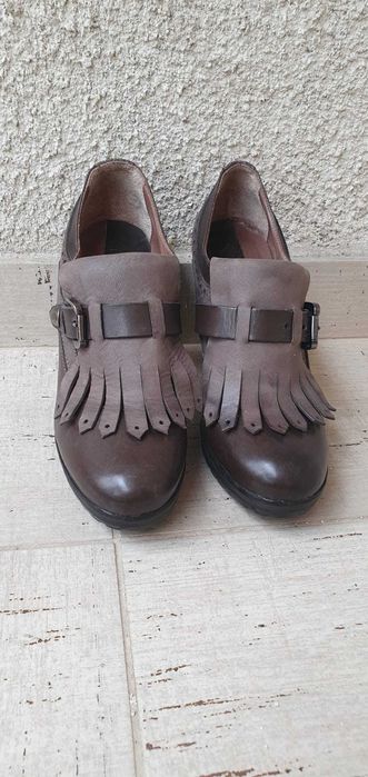 Pantofi din piele naturală,  nr.37 Progetto