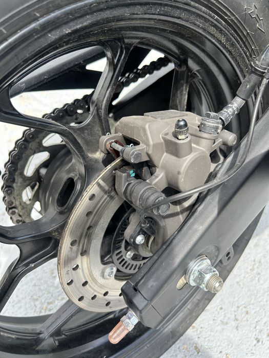 Yamaha R25 2023 A2