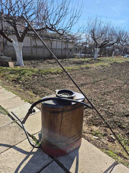 Лозарски пръскачка