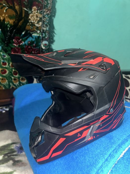 Vand casca enduro