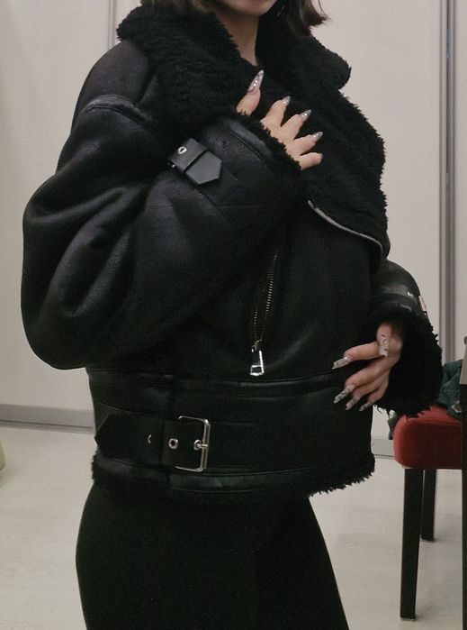 ZARA Дебело зимно яке в черно