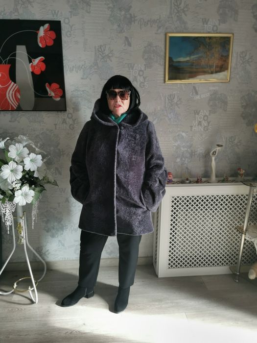 Продам женский полушубок