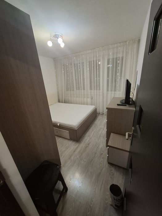 Vănd apartament 2 camere decomandat, zona Rogerius