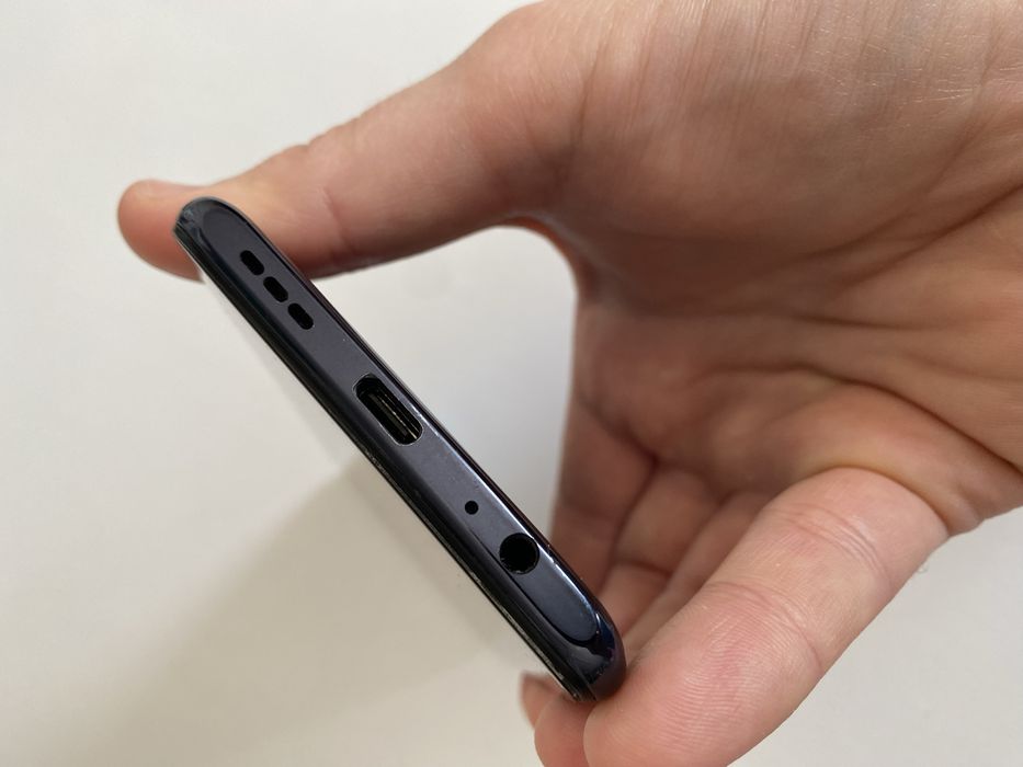 Xiaomi Redmi Note 10S Onyx Gray 6GB RAM, 64GB - ecran deslipit, dar functional