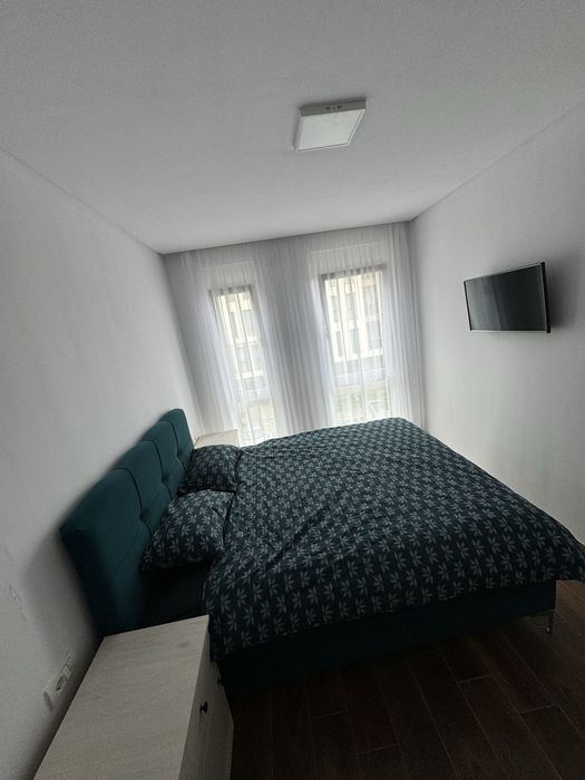 Chirie apartament 2 camere West Residence Oradea cu loc de parcare - pret usor negociabil