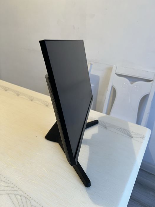 Продаю монитор Samsung