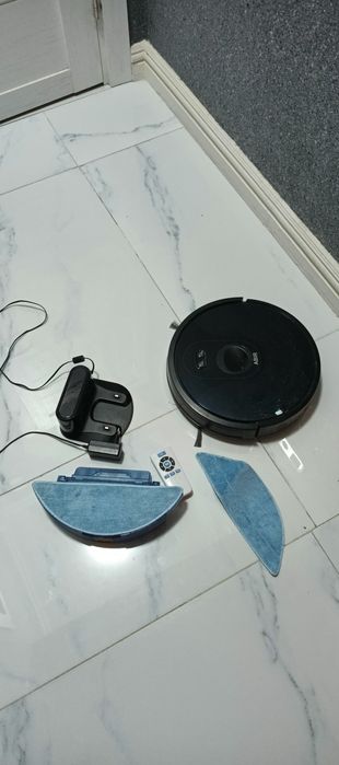 Робот пылесос Abir X6