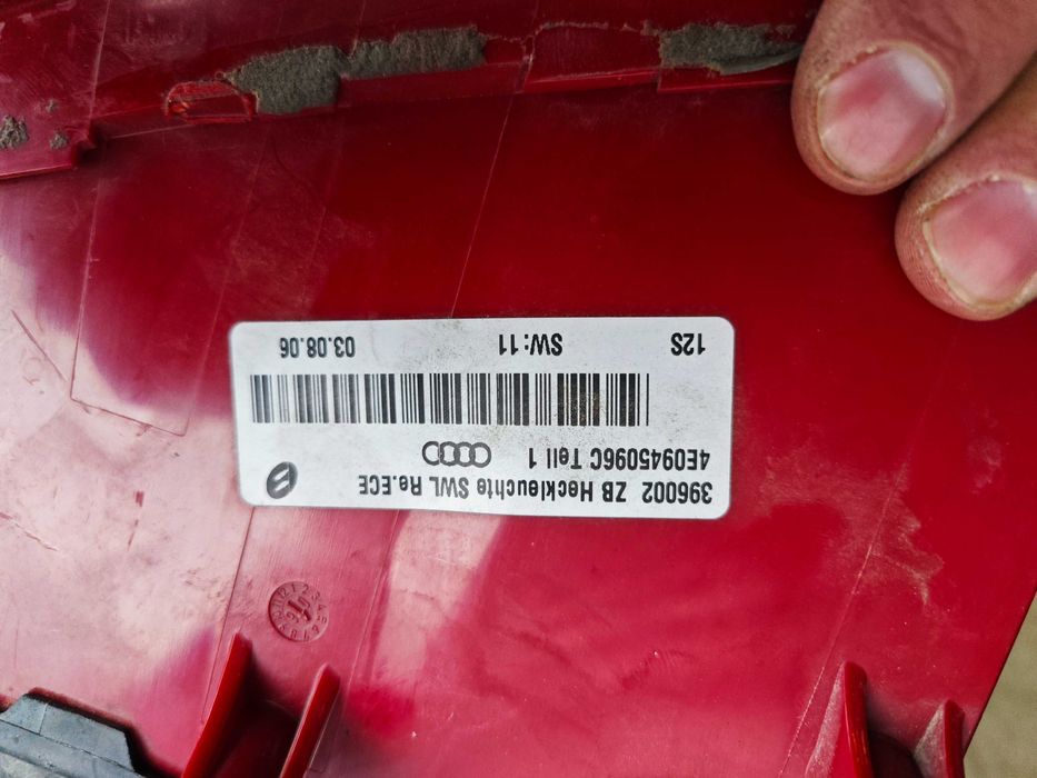 Десни стопове Audi A8 D3 десен стоп Ауди А8 Д3