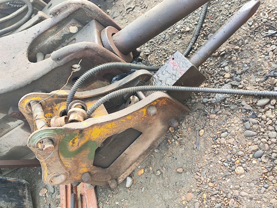 Dosan DX W ECO екскватори хизмати бор Бухоро буйлаб.

Камплектида 2дон