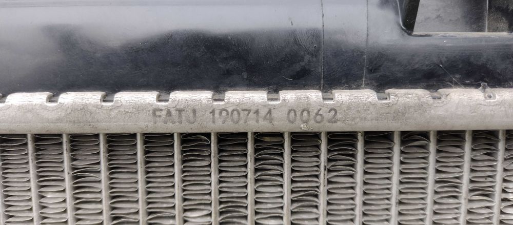 KIA SORENTO радиатор