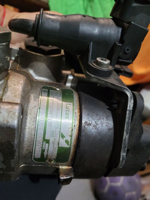 ГНП Лукас за Мерцедес /за ремонт,части/