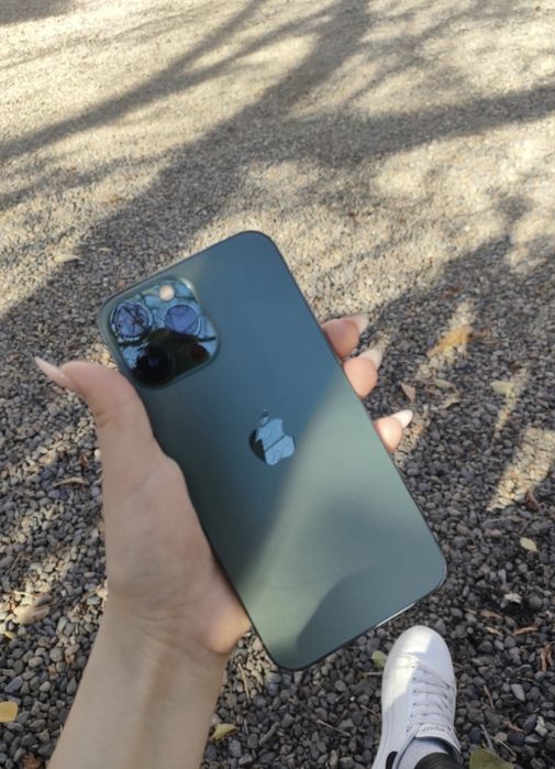 Продам iPhone 13 pro