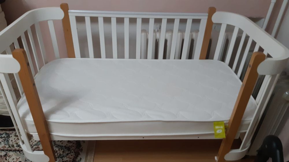 Продам детскую кроватку