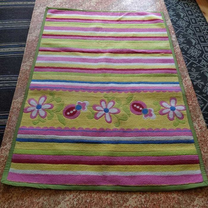 Продавам нови и ползвани килими и балатуми точни размери