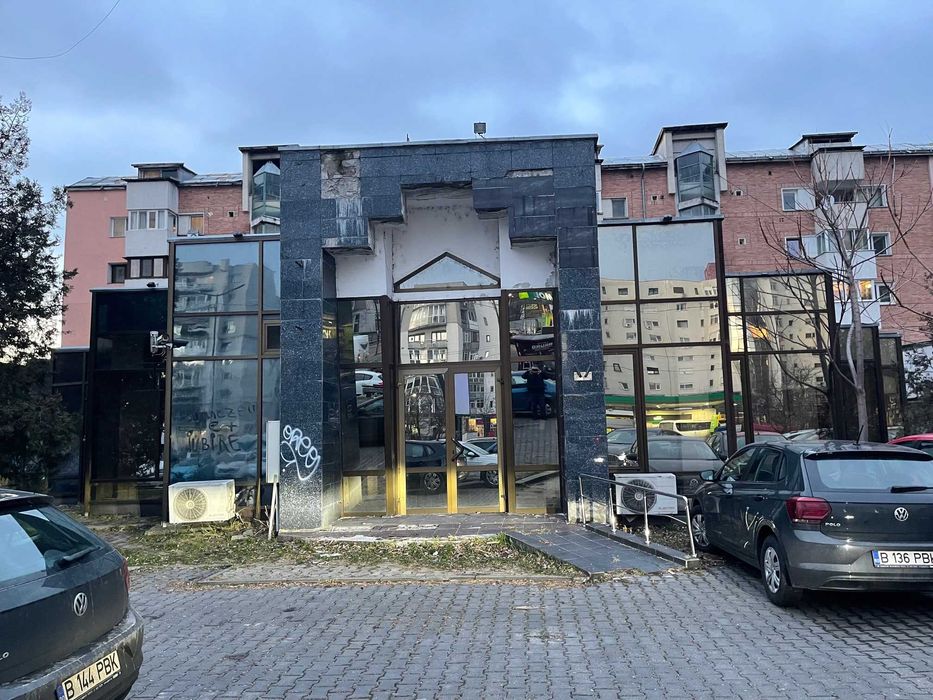 Cladire comerciala independenta , 831m2  , str 9Mai 33 , Bacau