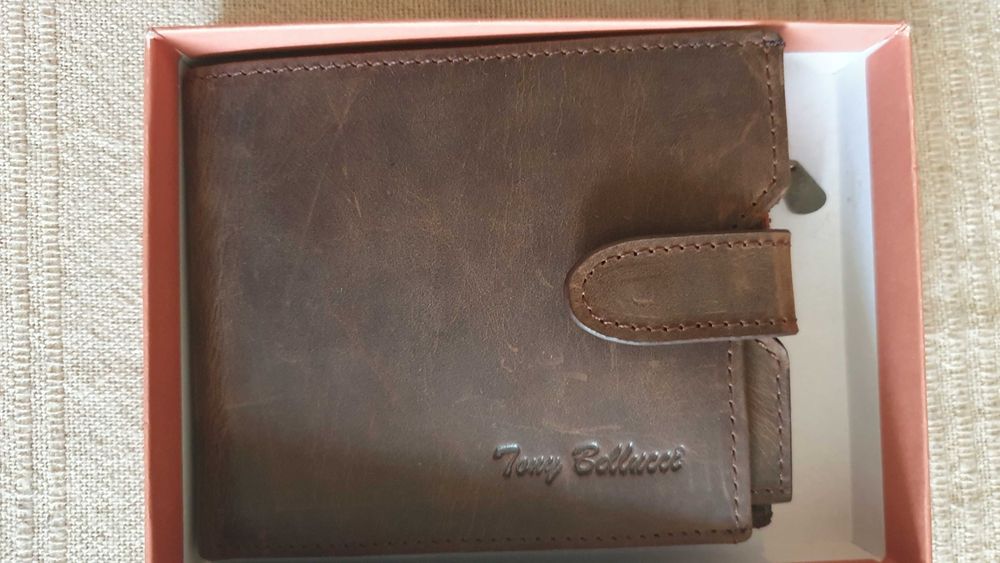 2 бр. Нови мъжки портфейли от ест. кожа - ТONY BELUCCI и ENZO NORI