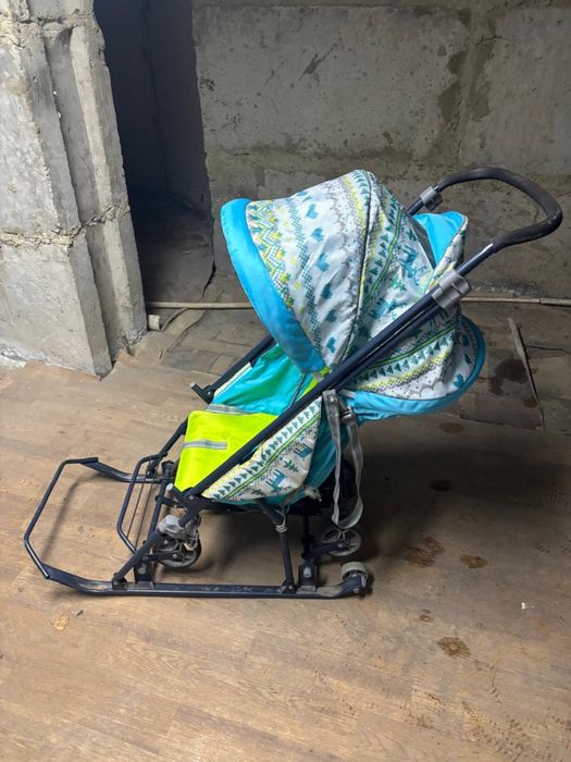 Продам санки коляску