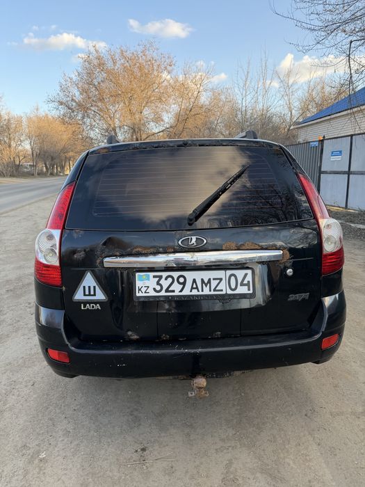 Продам лада приора универсал.2013 год.