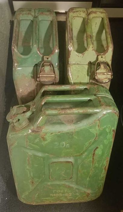 «Советские металлические канистры 20 л (ГОСТ 5105) — 2 шт — не текут»