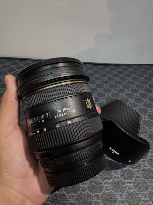 Объектив SIGMA 24-70 2.8