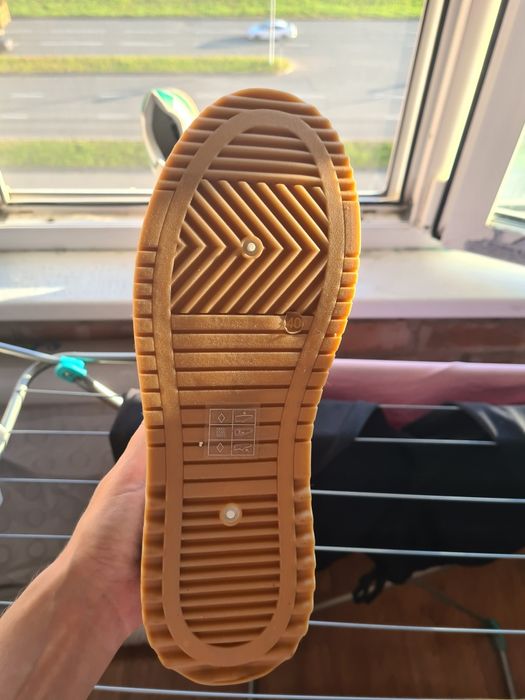 Продам новые кеды