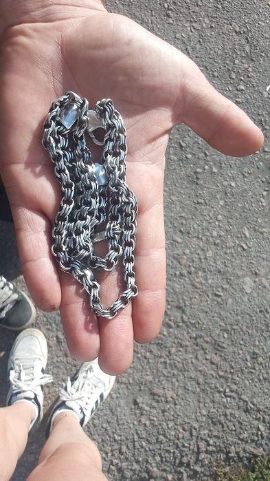 Продам цепочку серебряную