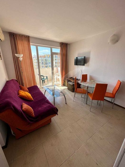 Продава се Двустаен апартамент в к.к. Слънчев бряг - 50 кв.м за 1120 €/кв.м - Снимка #1