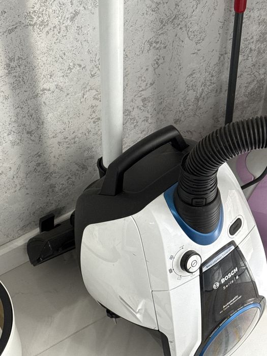 Пылесос Bosch Serie 8